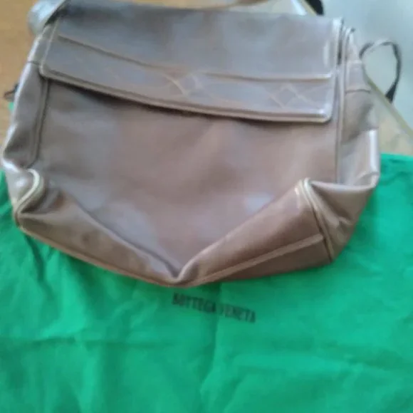 Vintage Brown Satchel | Size 13"x11" - Picture 9 of 9